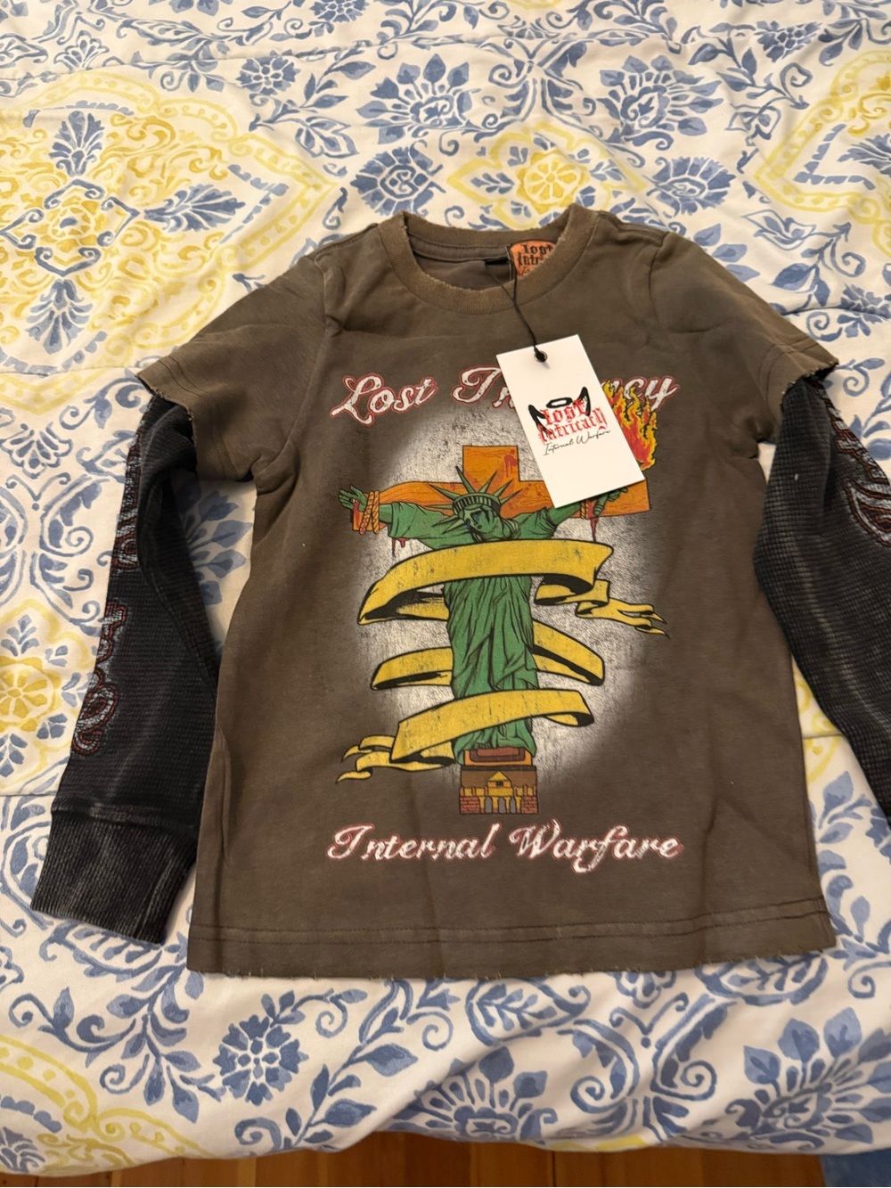 Lost Intricacy Kids Size 4 Long Sleeve Graphic Tee - Olive Green